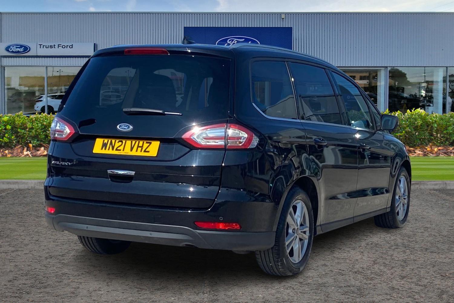 Ford GALAXY Photo 3