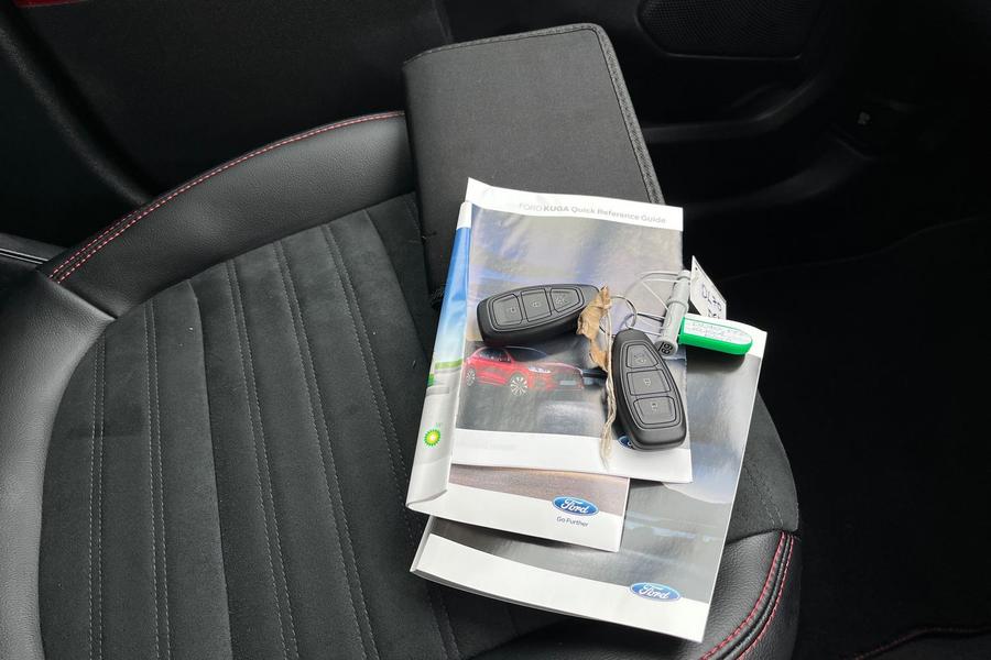 Ford KUGA Photo autoimg-af9b35d41a2e7a2b51c0a985e22261ffad0f0ae7.jpg