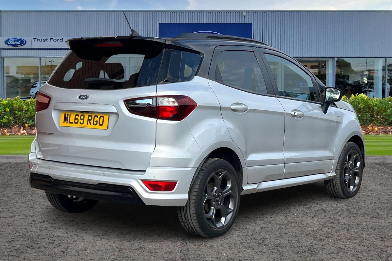 Ford ECOSPORT Photo 3