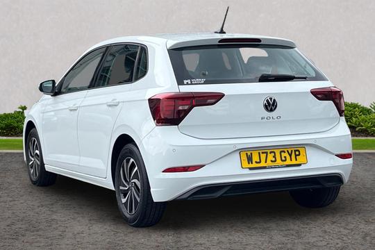 Volkswagen Polo Photo autoimg-af9cbfe658438ce457e46263c0b114f604e398ba.jpg