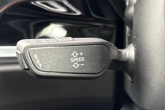 AUDI Q3 Photo 31