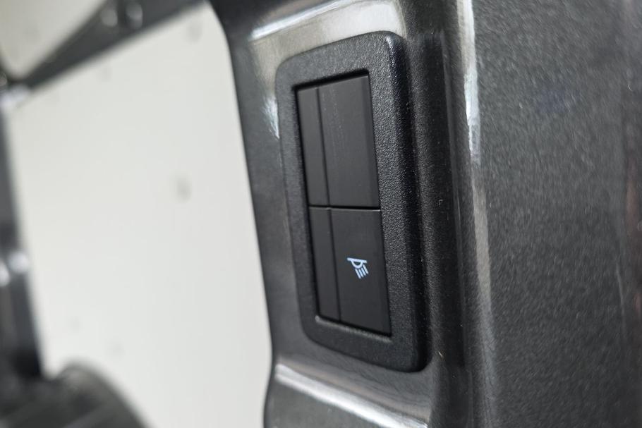 Used FORD TRANSIT CUSTOM AP25NKA 29