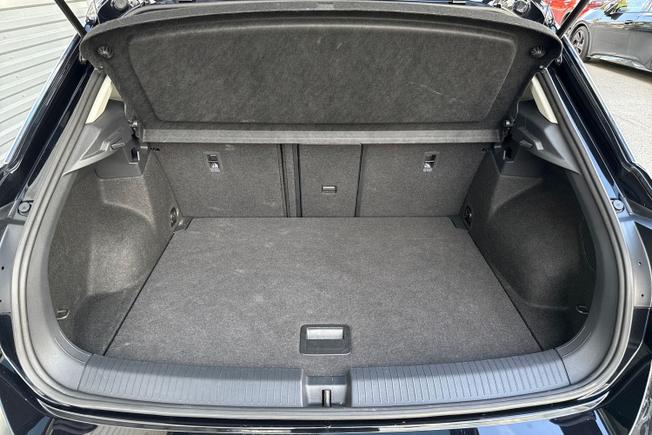 Volkswagen T-Roc Photo 12