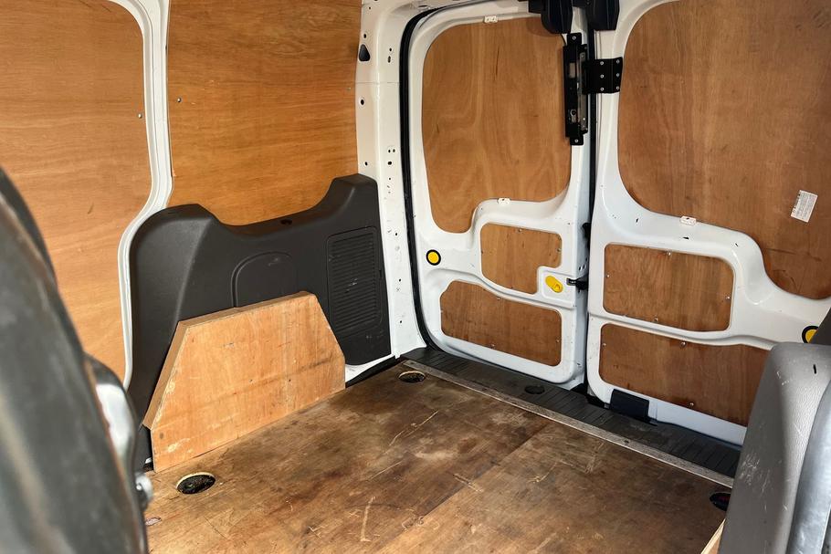 Used FORD TRANSIT CONNECT EX69UBS 4