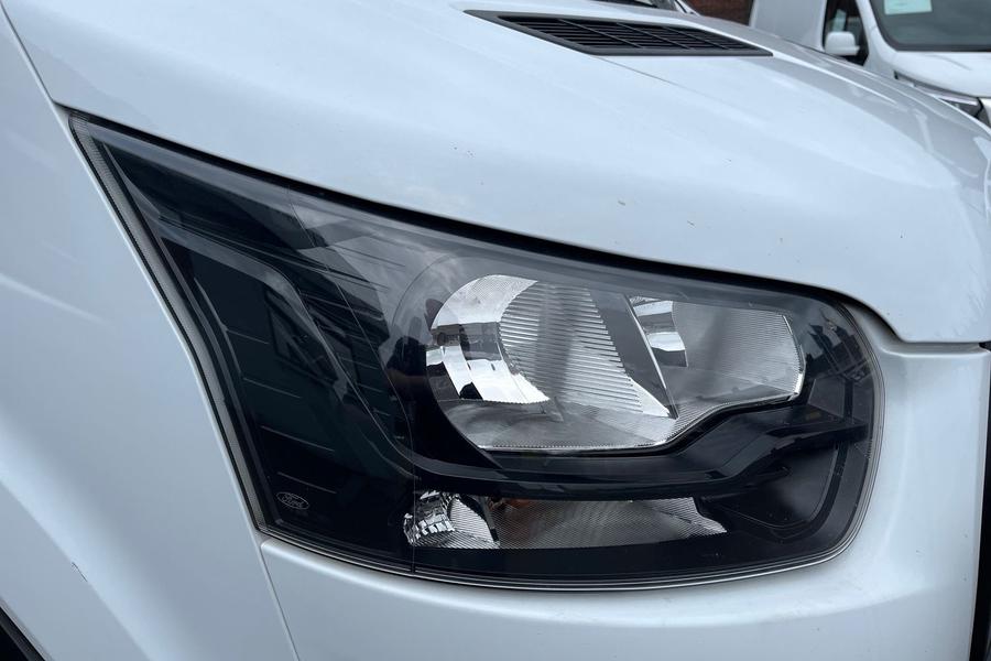 Ford TRANSIT Photo autoimg-afa9e01702f842993543457cffc1f5b0f500b671.jpg