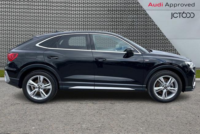 AUDI Q3 Photo 4