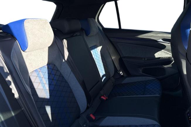VOLKSWAGEN Golf Photo 9