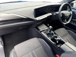 VAUXHALL Astra Photo 2