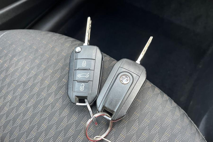 Vauxhall CROSSLAND X Photo autoimg-afb636f9e2c31a07b1f67514afaf3586215f7068.jpg