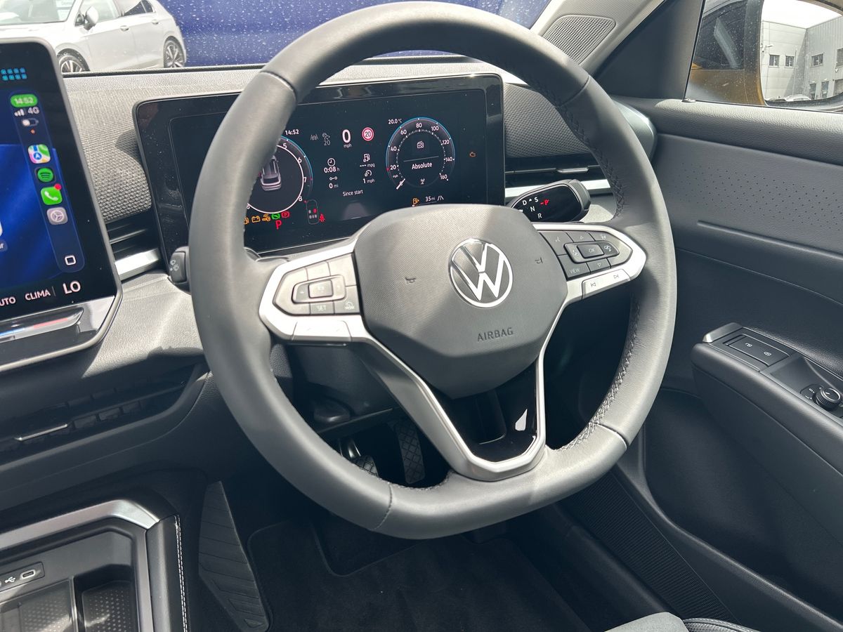 Volkswagen T-Roc Photo autoimg-afb78a278266ba658d11dc239548ffc48fedde86.jpg