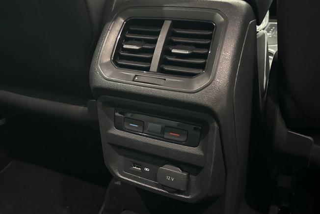VOLKSWAGEN Tiguan Photo 27