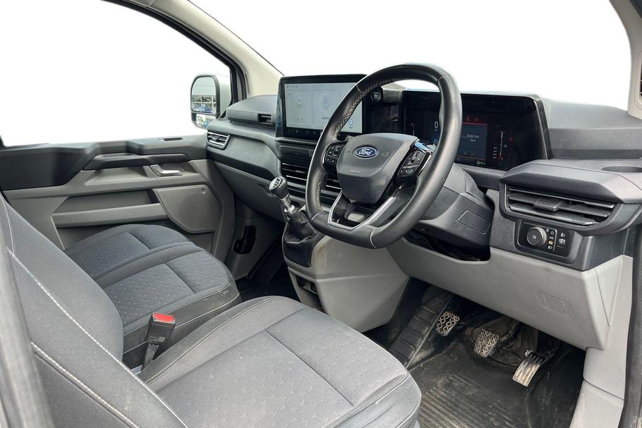 Used Ford TRANSIT CUSTOM XRZ9902 14