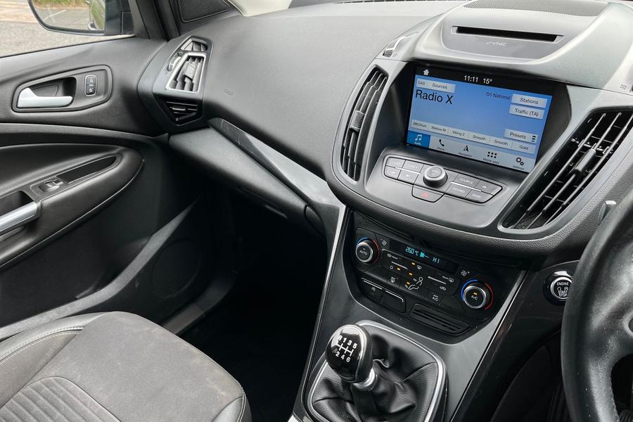 Ford KUGA Photo autoimg-afb8148291f6ed32d389abd84ebe5896aea4f3f1.jpg