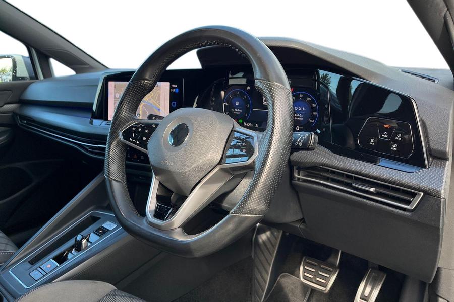 Volkswagen Golf Photo autoimg-afb9992292afb8fb067a4fde21fc2c5767bc9f80.jpg