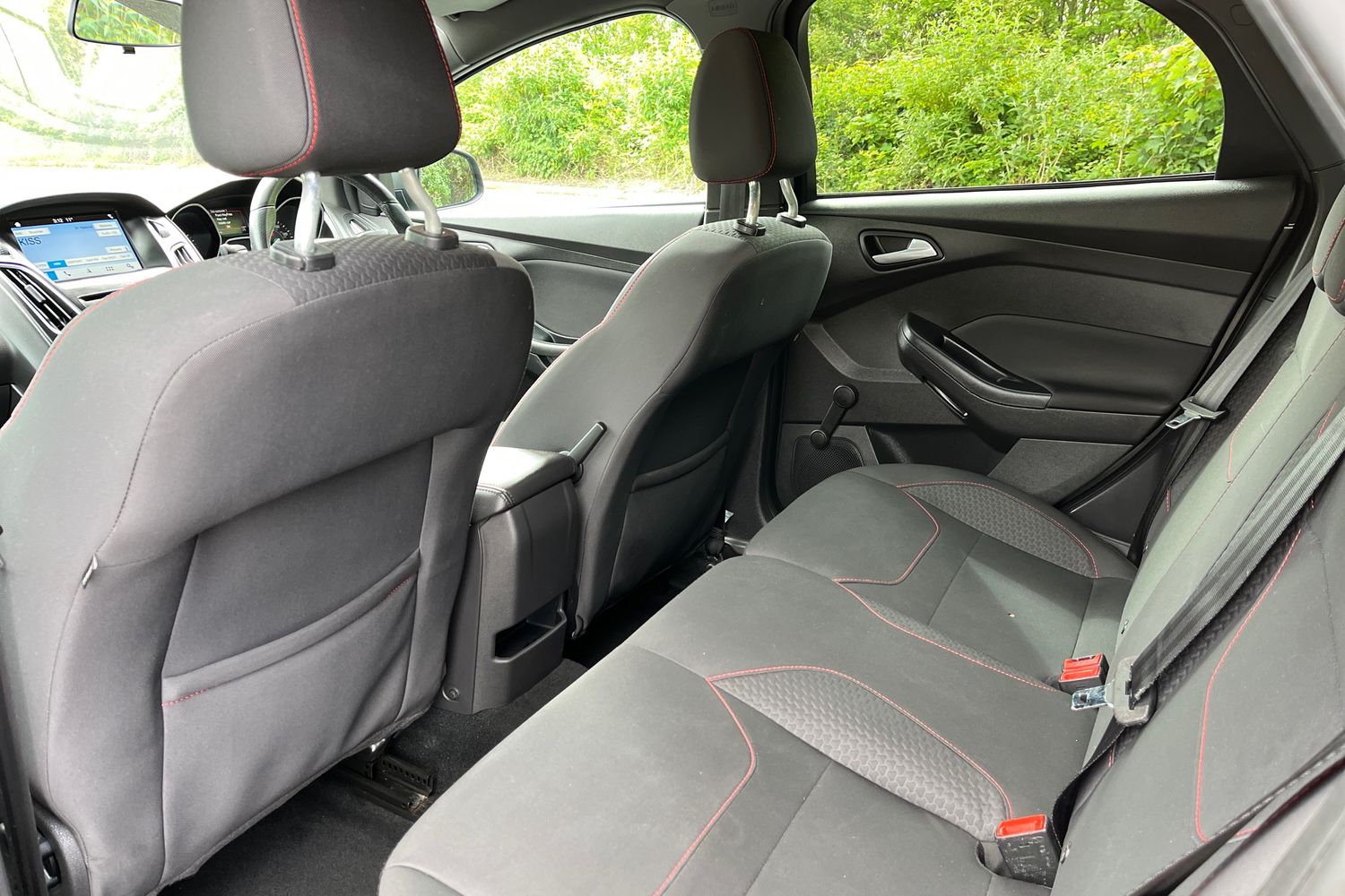 Ford FOCUS Photo 34