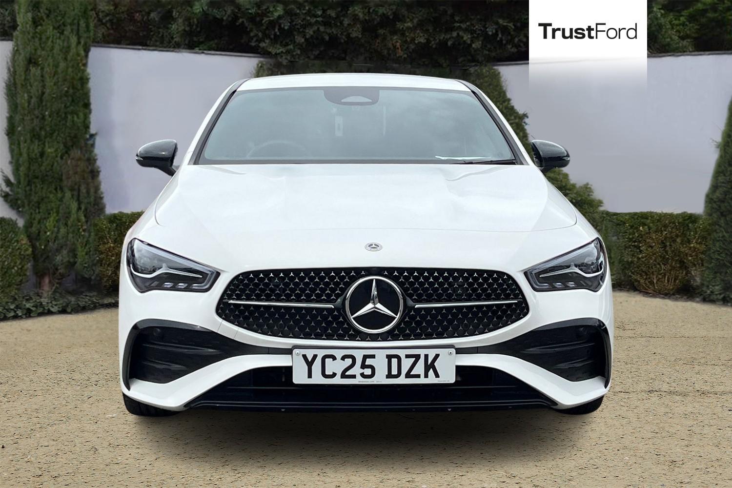 Mercedes-Benz CLA Photo 5