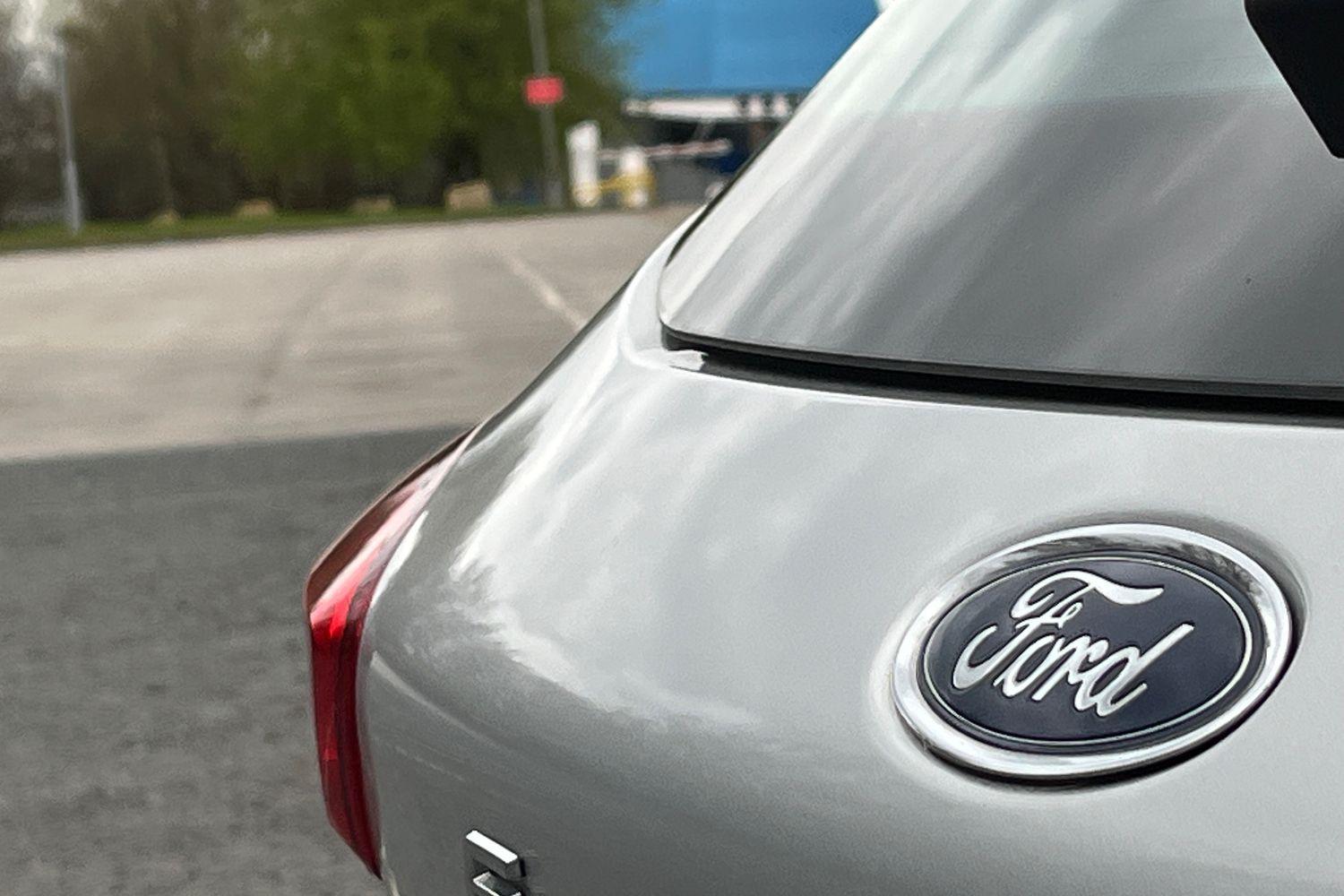 Ford FOCUS Photo 39