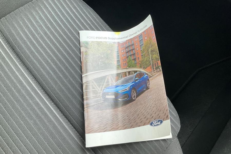 Ford FOCUS Photo autoimg-afc08c6f368b5fe58e72aab10068c955bab207ad.jpg