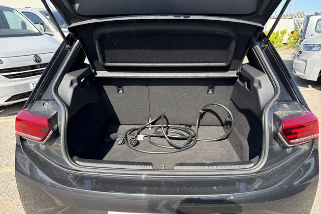 VOLKSWAGEN ID.3 Photo 12