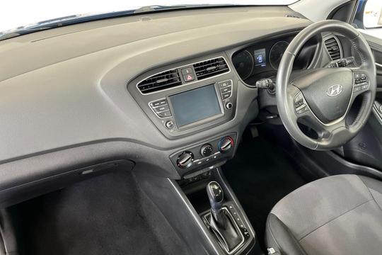 Hyundai i20 Photo autoimg-afd099633cb1d04ec0a902c27e479f6258ff1292.jpg