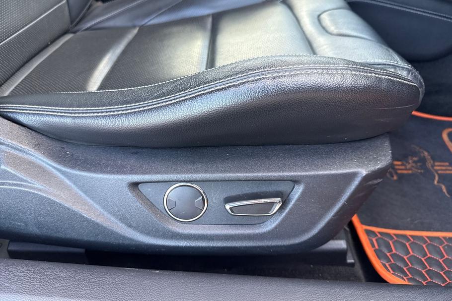 Used Ford MUSTANG 25