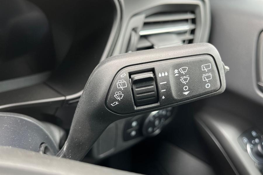 Ford FOCUS Photo autoimg-afd1c4993f786f72b44f75b6ae48896800230390.jpg