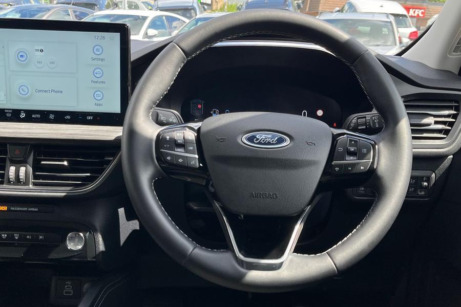 Ford KUGA Photo autoimg-afd61c7660a8ff2b78076deee113c7ccdf023adc.jpg