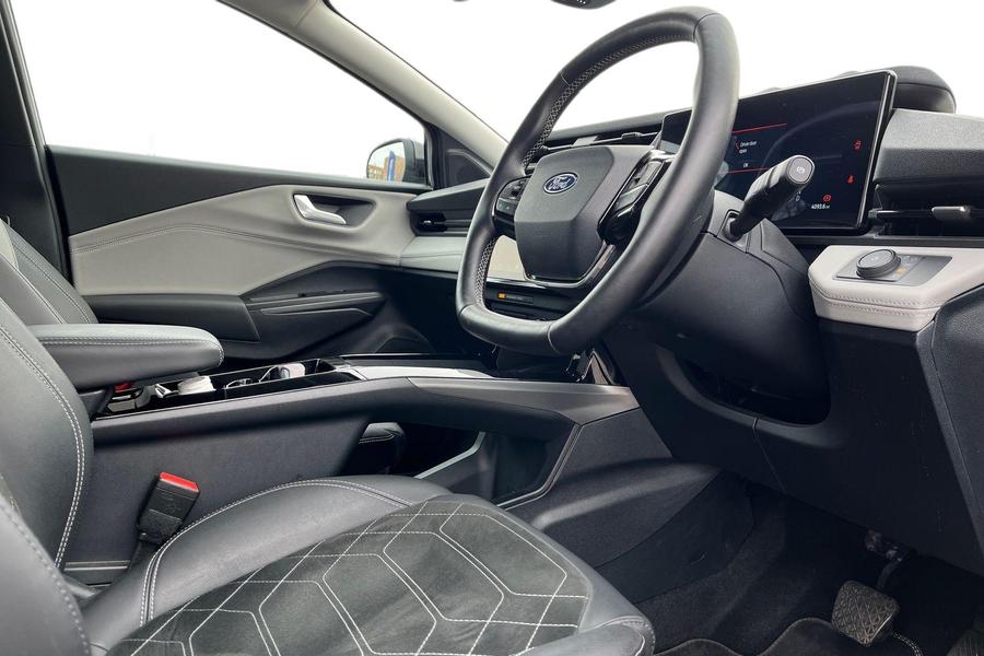 Ford PUMA Photo autoimg-afd6cd55a381bbccbc566fe4a05e32d2c4ac7822.jpg