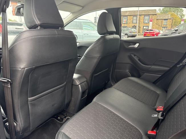 FORD Fiesta Photo 42