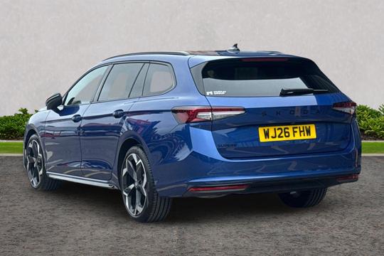Skoda Superb Photo autoimg-afd8bb7227b8650a7c2762623c69f1fbe67293bf.jpg