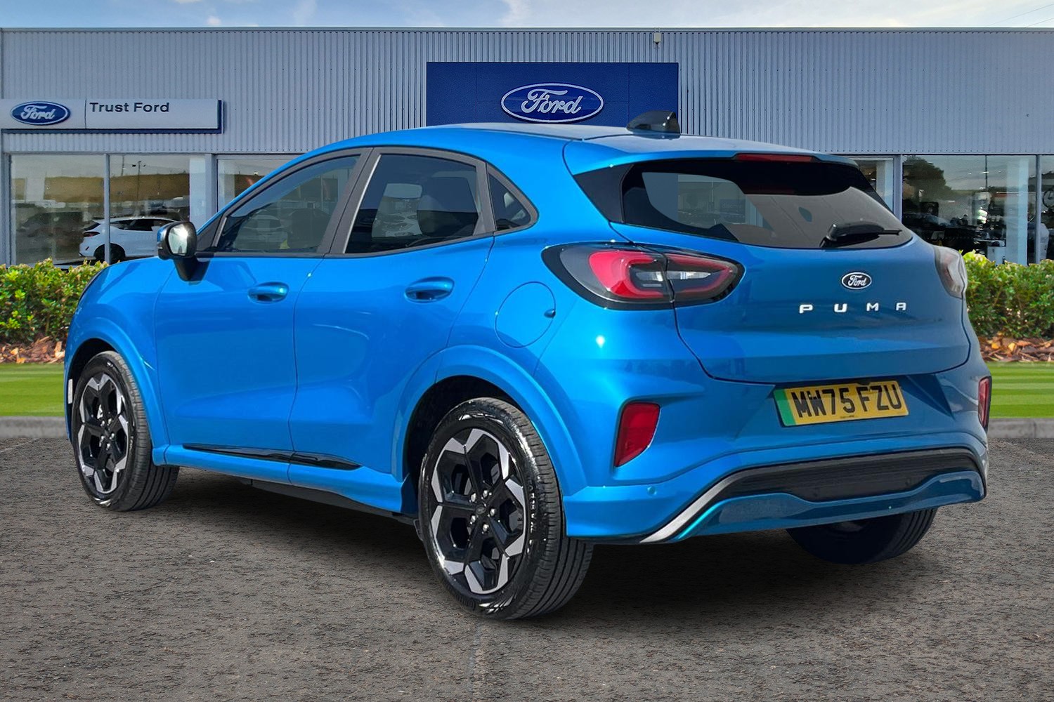 Ford PUMA GEN-E Photo 1