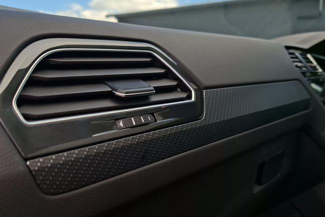 VOLKSWAGEN Tiguan Photo 31