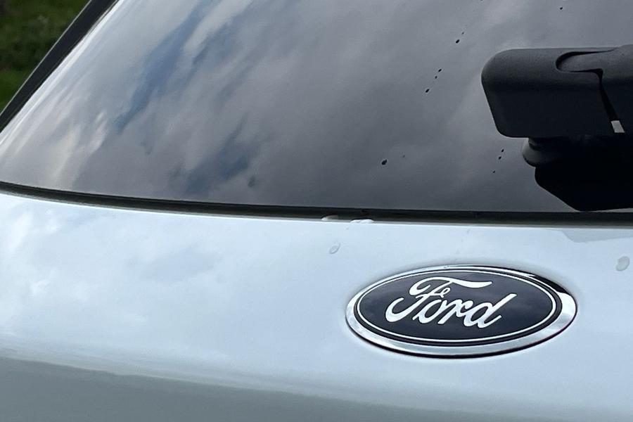 Ford KUGA Photo autoimg-afdfe0dcb7a415ceb1e7eeae5ea34aa80c7c22db.jpg