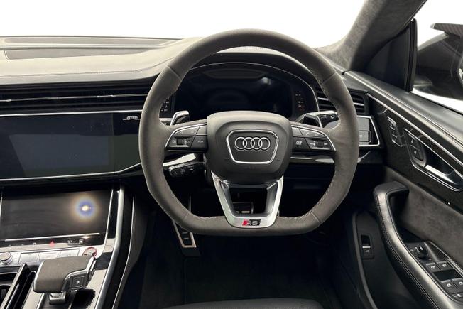 AUDI Rsq8 Photo 11
