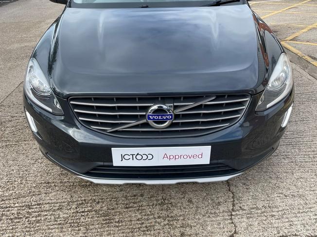 VOLVO XC60 Photo 21