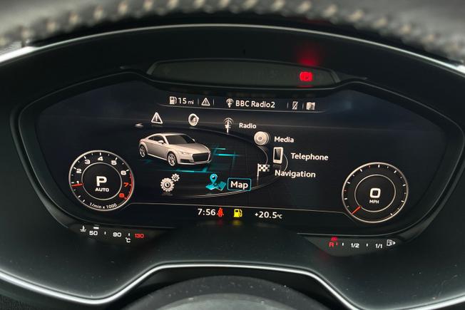 Audi TT Photo 13