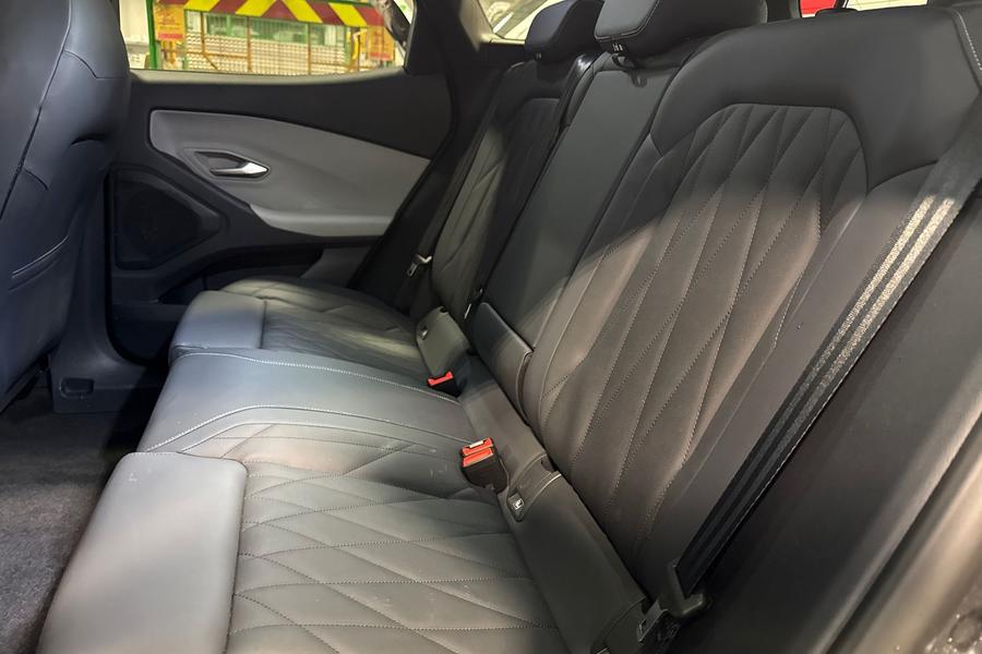 Ford Explorer Photo autoimg-afe75b19b03c143dcc5e4b104e506c370d58426e.jpg