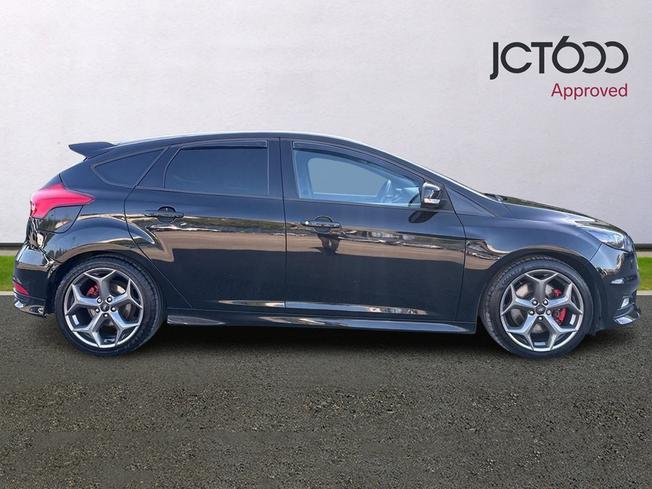 FORD Focus Photo 4