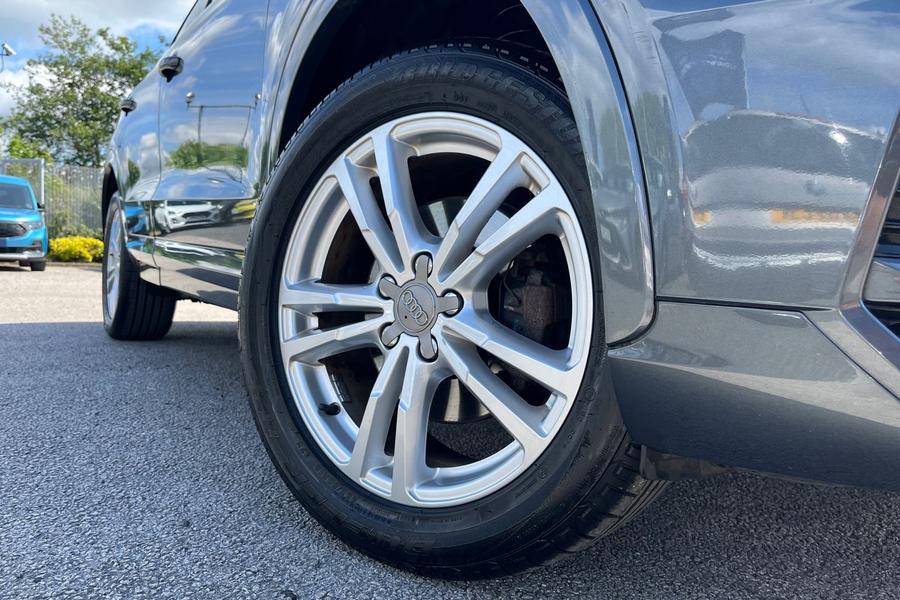 Audi Q3 Photo autoimg-aff1ab773e1c5f26d8c22e24e0c26fa4e8506663.jpg