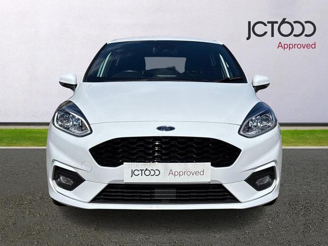 FORD Fiesta Photo 8