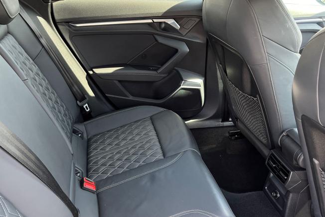 Audi S3 Photo 44