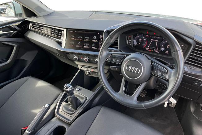 AUDI A1 Photo 6