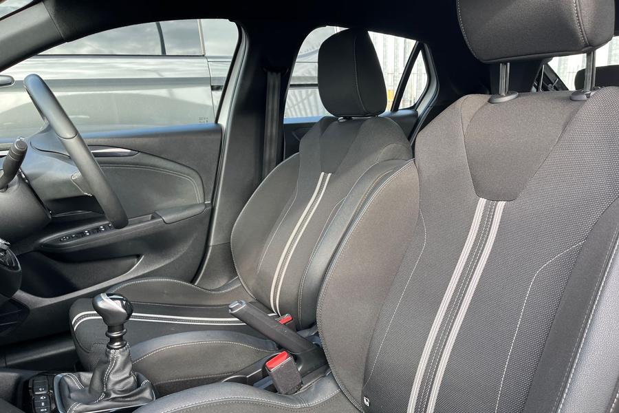 Vauxhall CORSA Photo autoimg-b0005fe96c87657b18f1a2efe4dcedf465085bb1.jpg