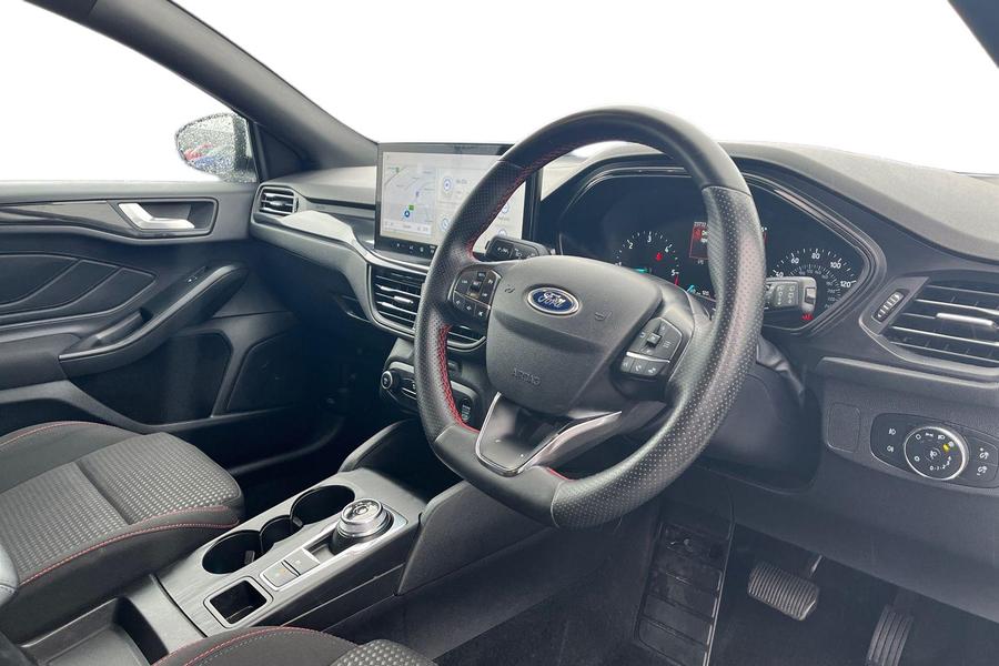 Ford Focus Photo autoimg-b0008ee3b63f2e6a446b3f87427cfa756ee5b2fe.jpg