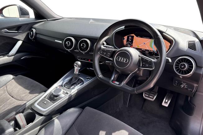AUDI TT Photo 6