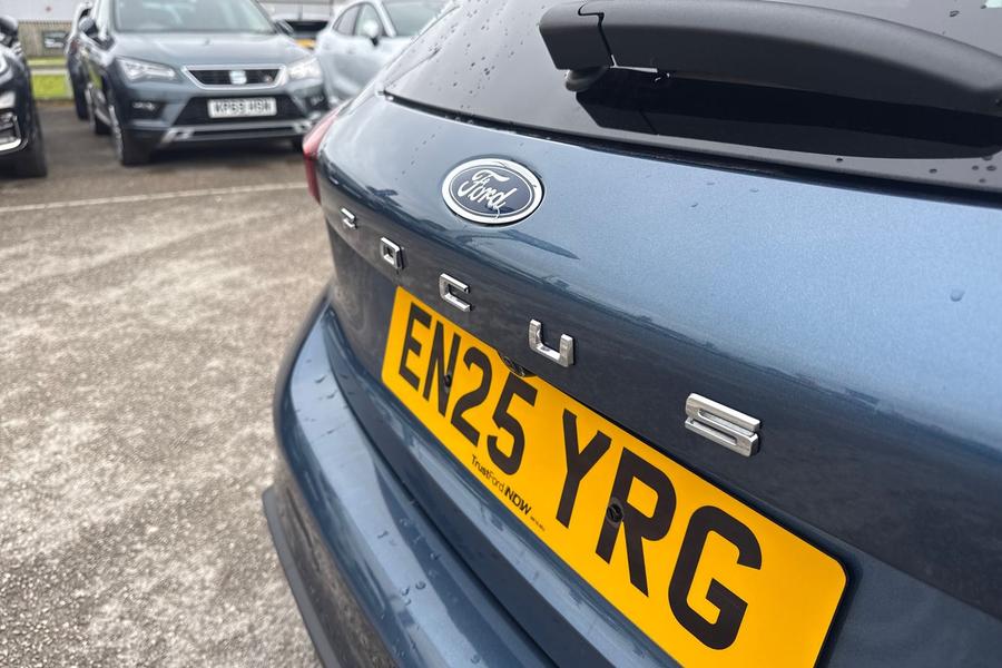 FORD FOCUS Photo autoimg-b0090682e6d1e0d91532b33181ad5a41a255cc68.jpg