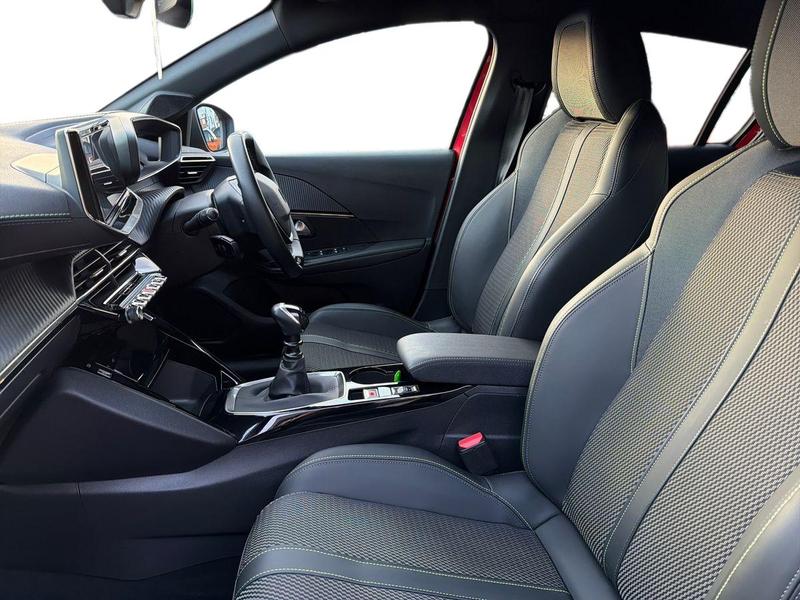 Used Peugeot 208 NV24HDO 16