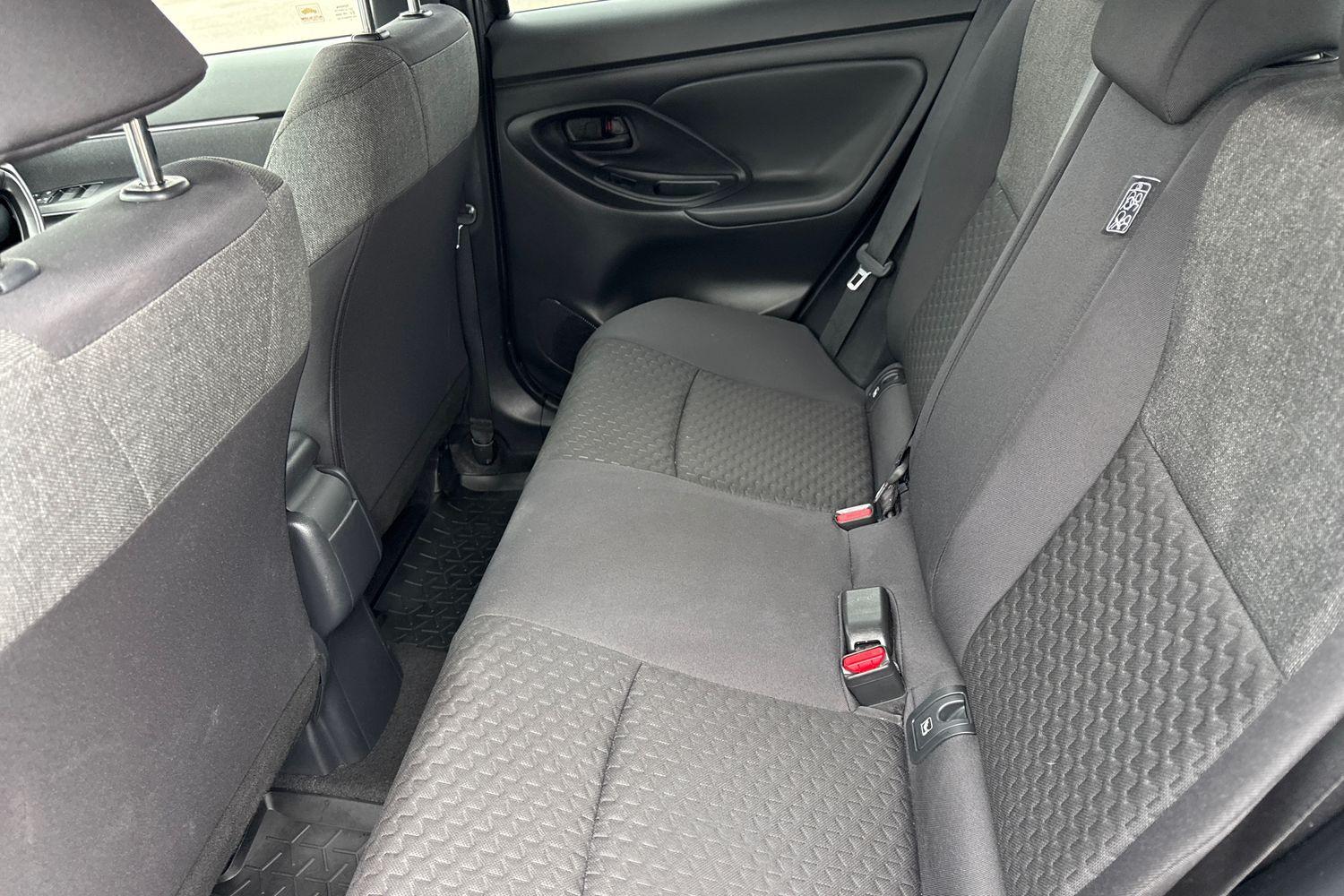 Toyota YARIS CROSS Photo 19
