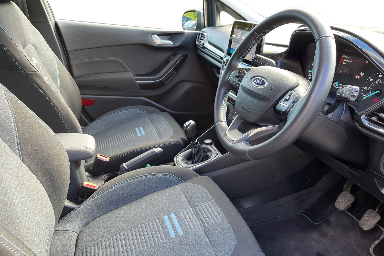 Ford Fiesta Photo 8