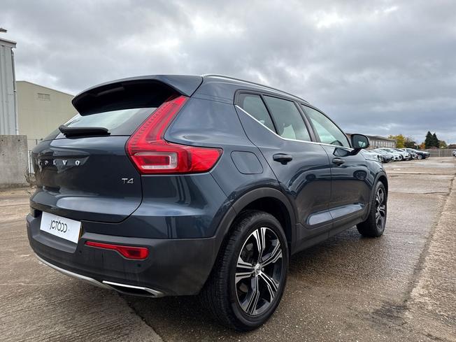 VOLVO XC40 Photo 43